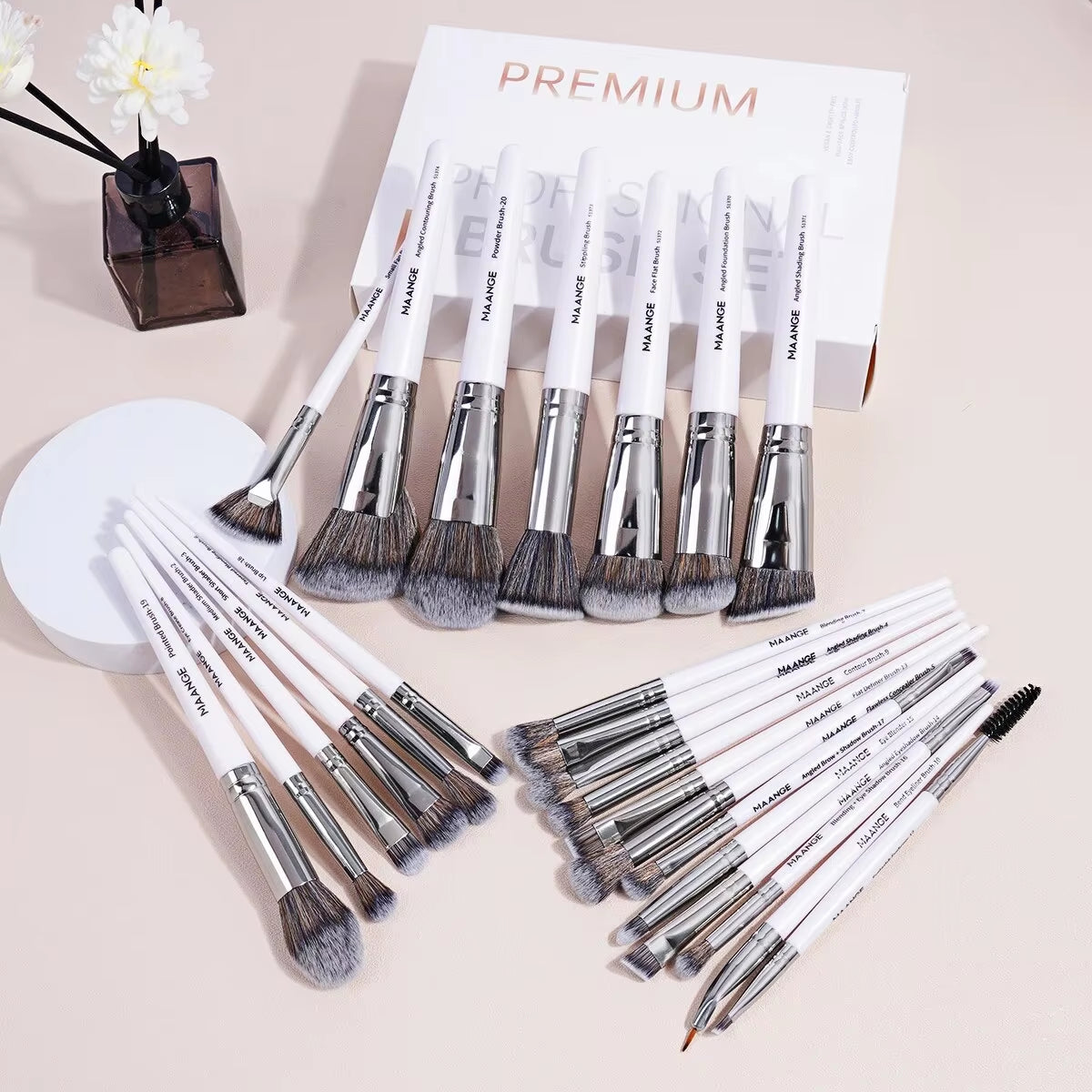 25-Piece Professional Makeup Brush Set – Face & Eye Beauty Brush Gift Box